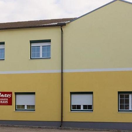 Bauers Gaestehaus Obersiebenbrunn Exterior foto